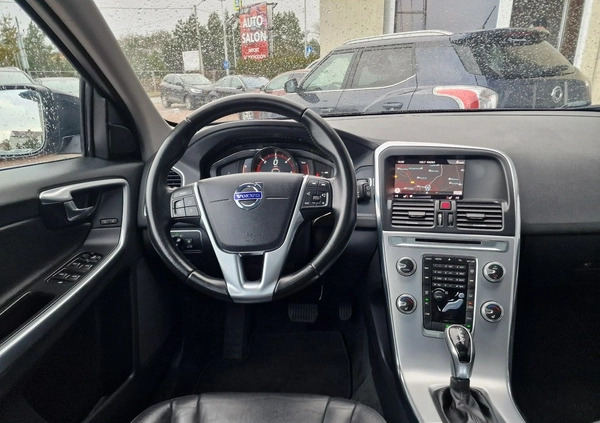 Volvo XC 60 cena 87900 przebieg: 135000, rok produkcji 2017 z Zawiercie małe 596